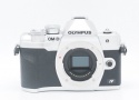 オリンパス OM-D E-M10 MARK4 ボデイ シルバー