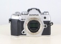 オリンパス OM-D E-M5 MARK3 ボディ シルバー
