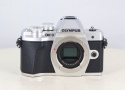 オリンパス OM-D E-M10 MARK3 ボデイ シルバー