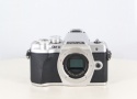 オリンパス OM-D E-M10 MARK3 ボディ シルバー
