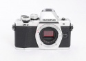 オリンパス OM-D E-M10 MARKII ボディ シルバー