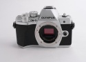 オリンパス OM-D E-M10 MARK3 ボディ シルバー