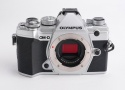 オリンパス OM-D E-M5 MARKIII ボディ シルバー