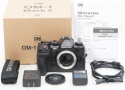 【美品】 OM-1 Mark II Body 【保付】