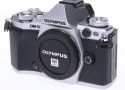 OM-D E-M5 Mark II ボディー シルバー