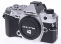 OM SYSTEM OM-5 ボディー シルバー