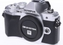 OM-D E-M10 Mark III ボディー シルバー