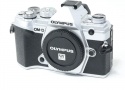 OM-D E-M5 Mark III ボディー シルバー