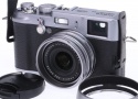 FinePix X100