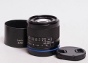 Loxia 50mm F2 ソニーE用 【中古】(L:559)