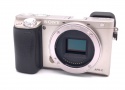 ソニー α6000 ボディ シルバー [ILCE-6000 S]