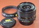 MINOLTA NEW MD 28mm F2.8 純正フード付【カメラ女子に絶大な人気のオールドレンズ】
