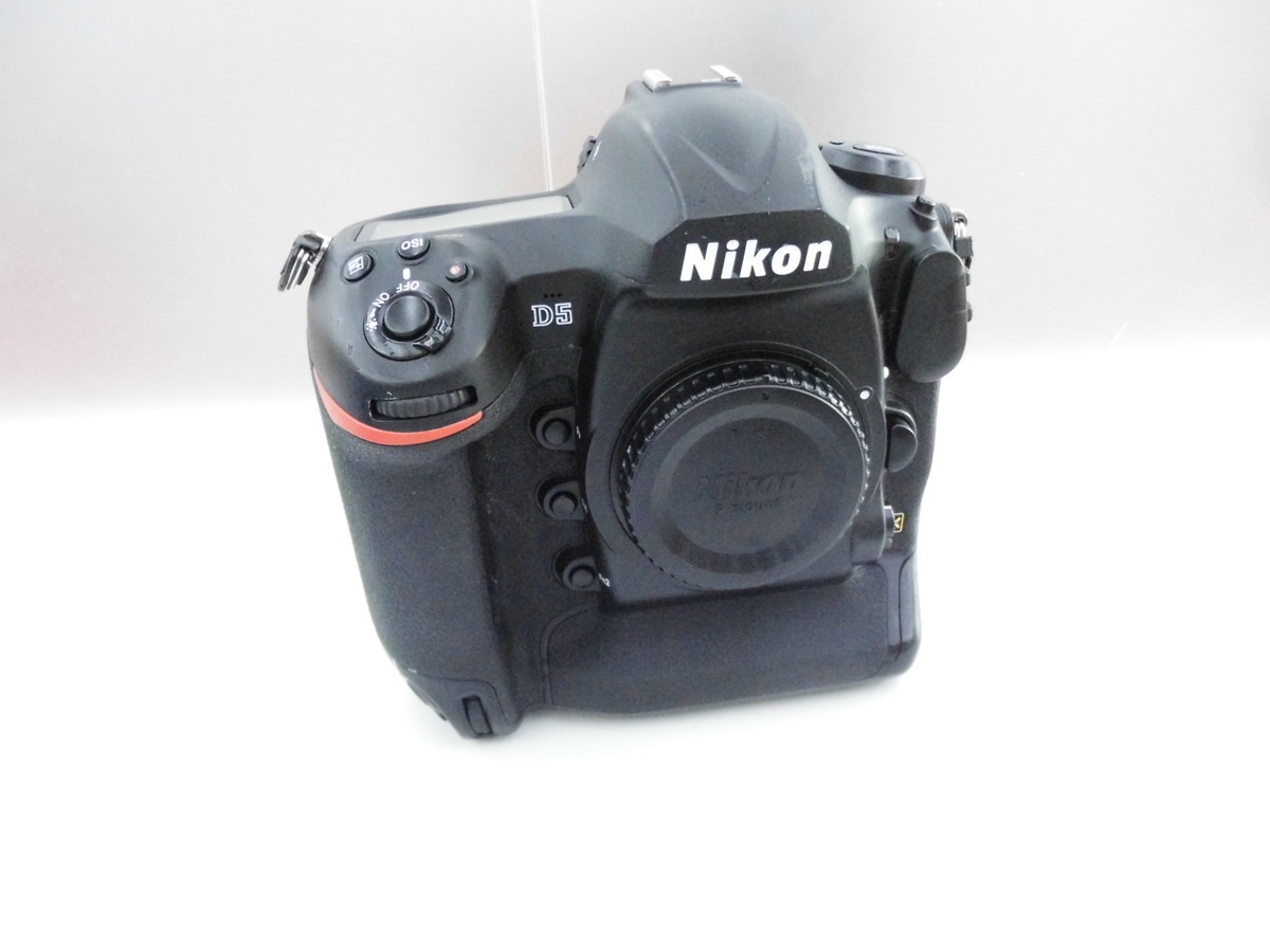 ニコン D5 ボディ(XQD-Type)