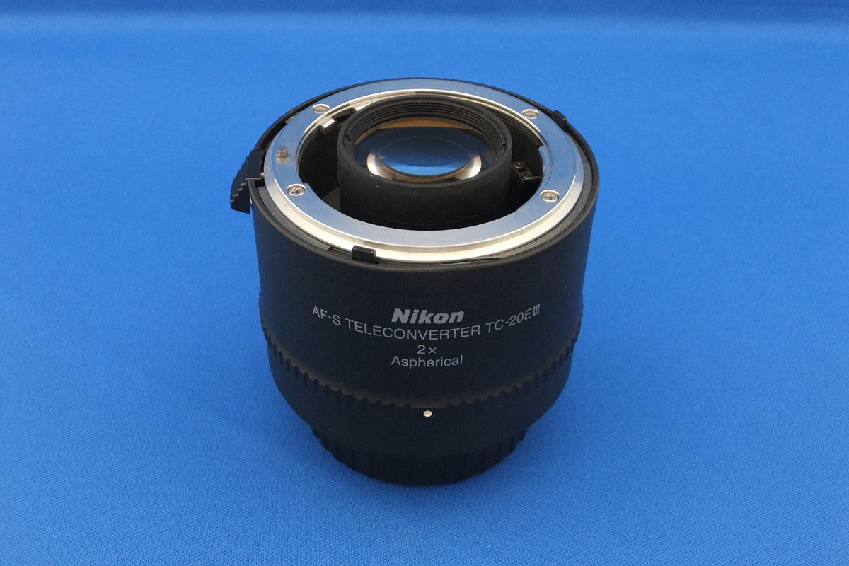ニコン AF-S テレコンバーター TC-20E III