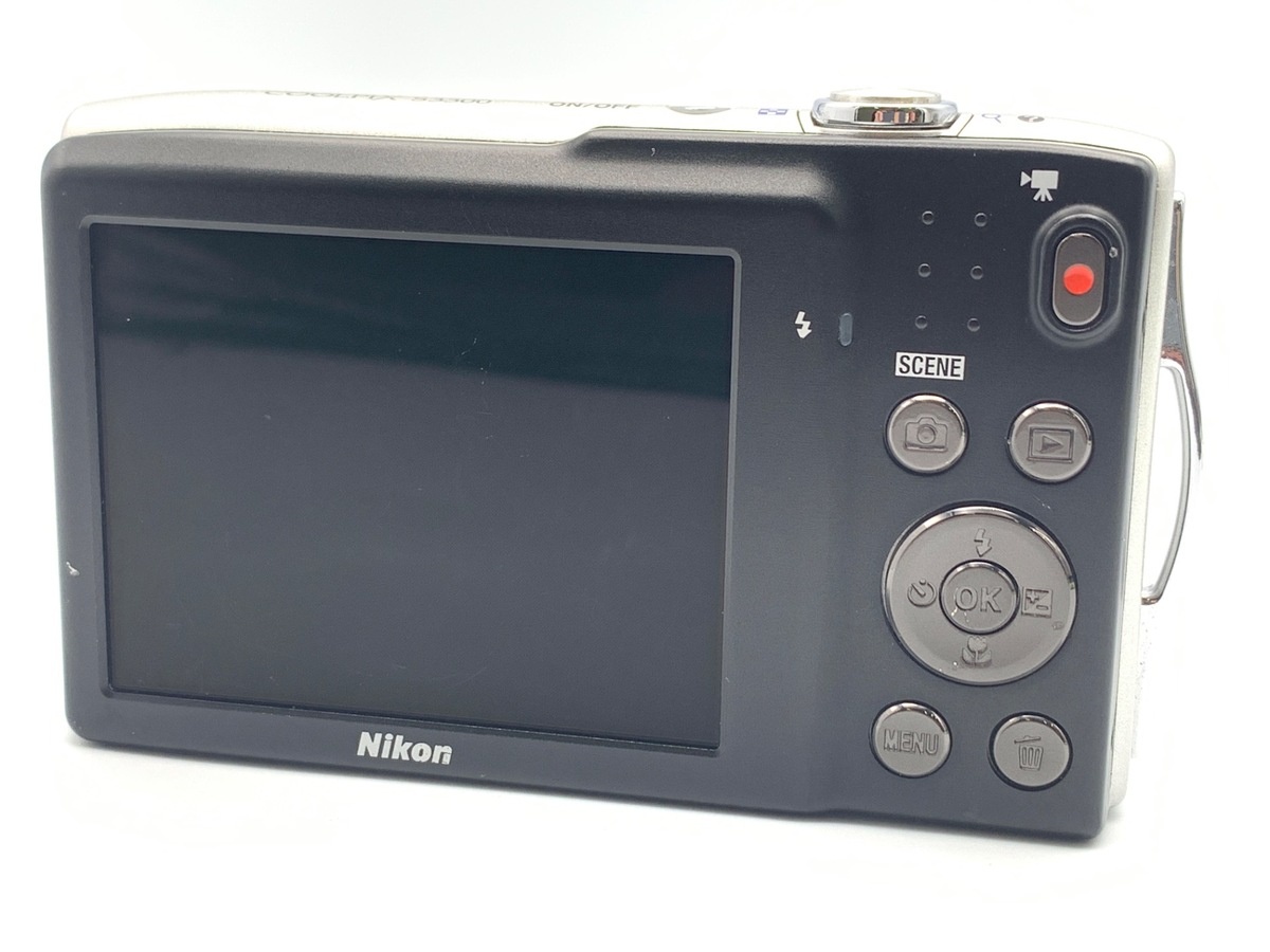 ニコン COOLPIX S3300 クリスタルシルバー