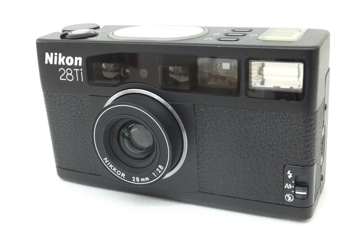 ニコン 28Ti (28/2.8)