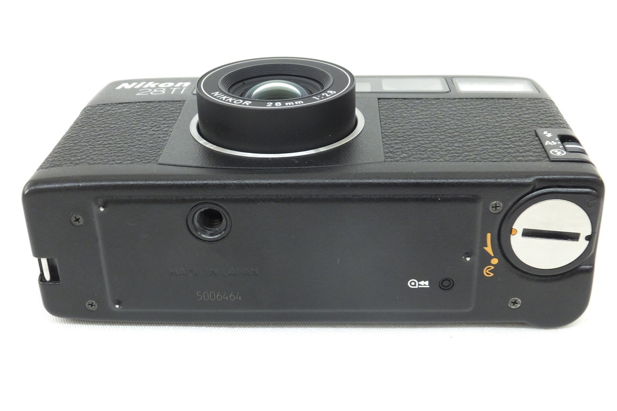 ニコン 28Ti (28/2.8)