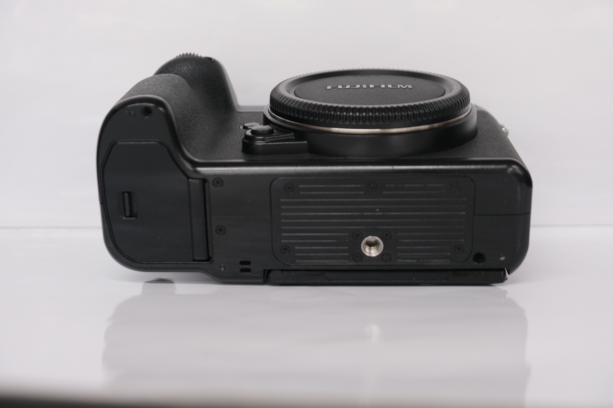 フジフイルム GFX 100S ボディ