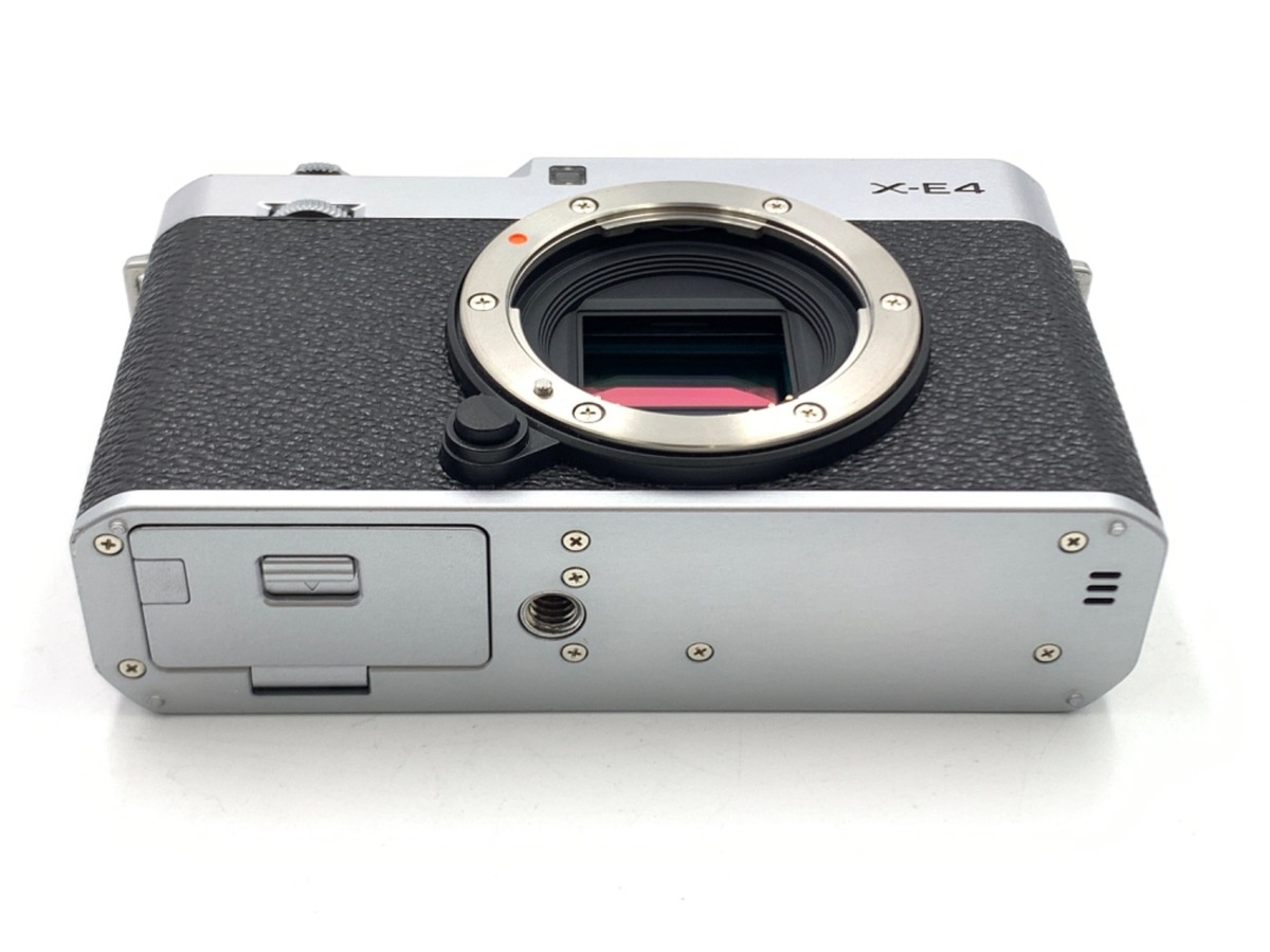 フジフイルム X-E4 ボディ シルバー