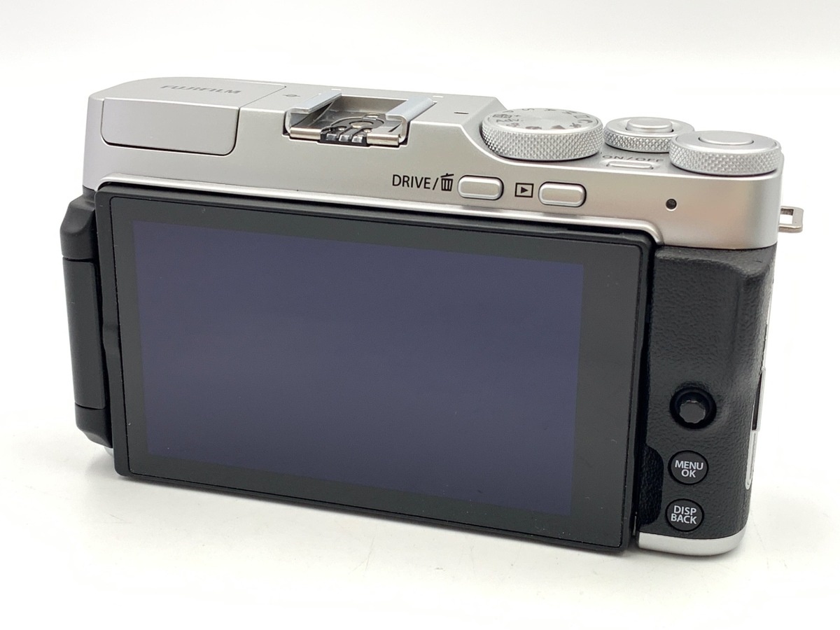 フジフイルム X-A7 ボディ シルバー