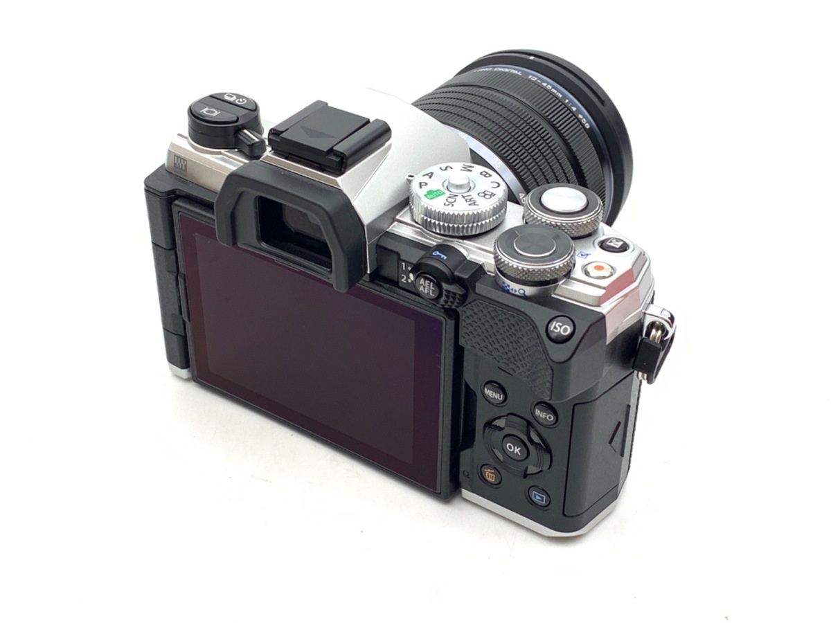 OM SYSTEM OM-5 12-45mm PRO レンズキット シルバー