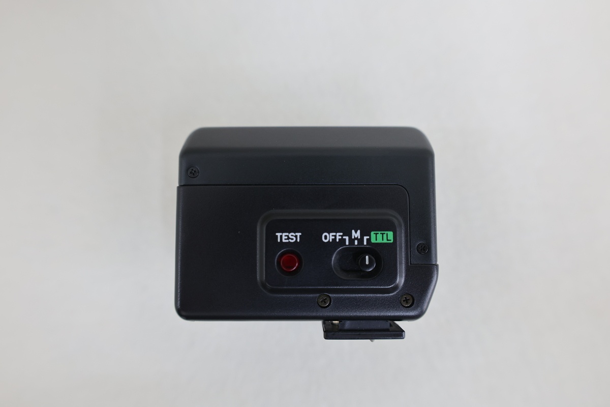 コンタックス(CONTAX)TLA200(コンタックスストロボ)ブラック