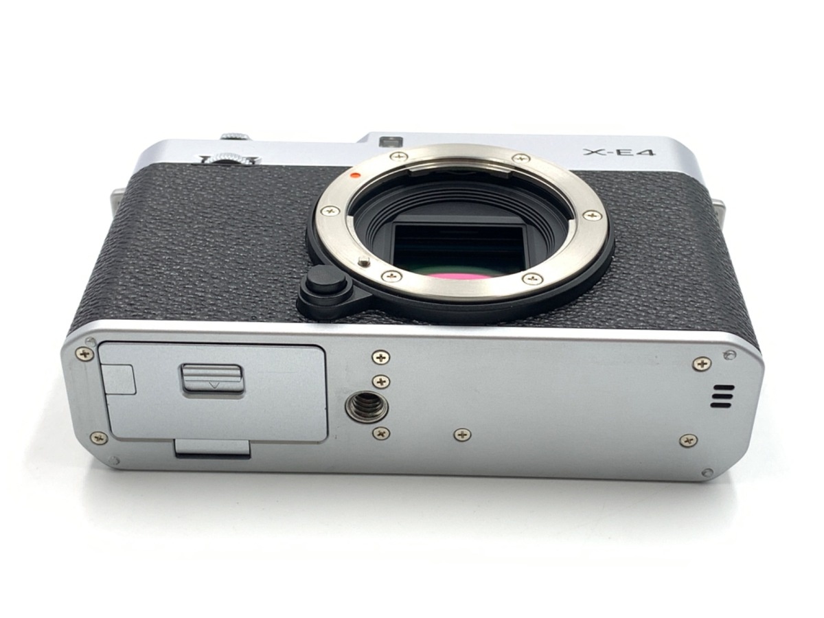 フジフイルム X-E4 ボディ シルバー