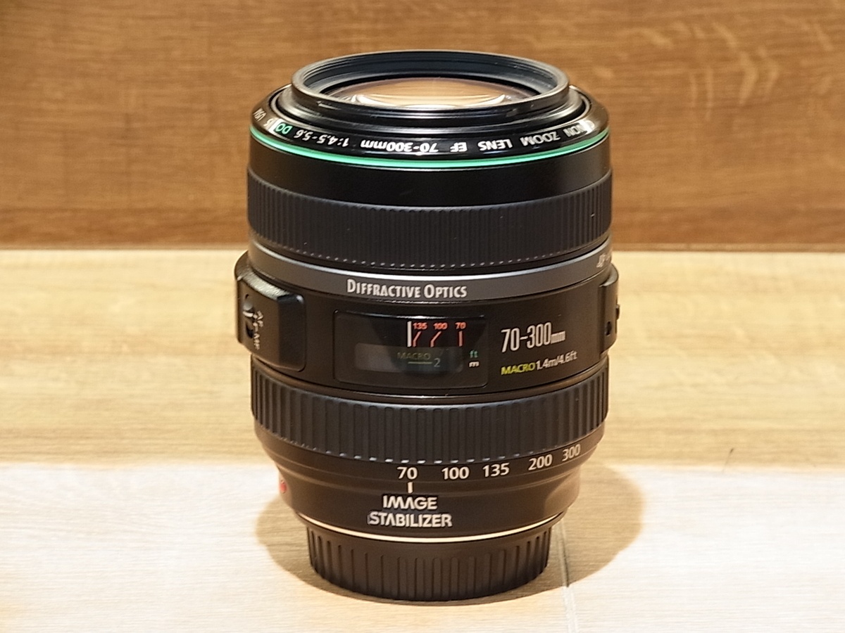 キヤノン EF70-300mm F4.5-5.6 DO IS USM