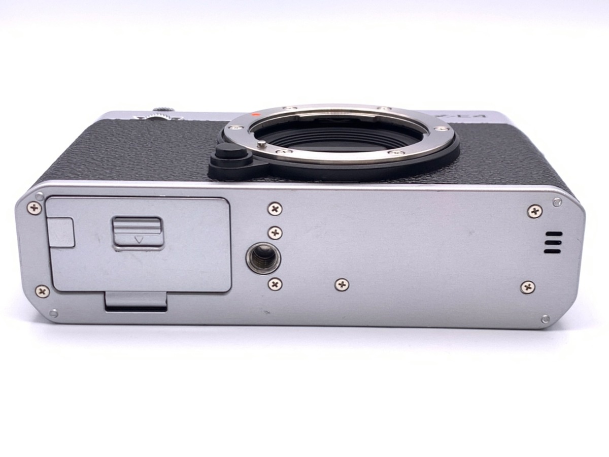 フジフイルム X-E4 ボディ シルバー