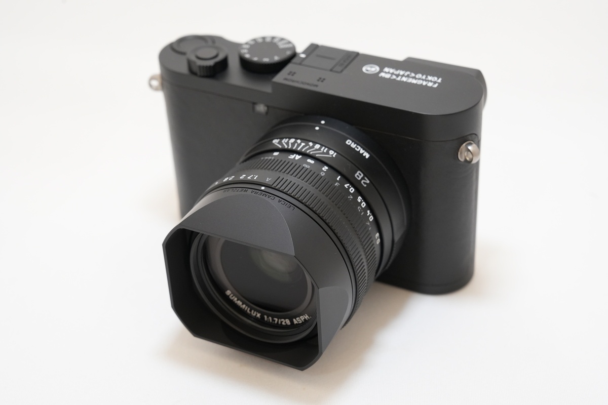 ライカ Q2 モノクローム fragment Edition