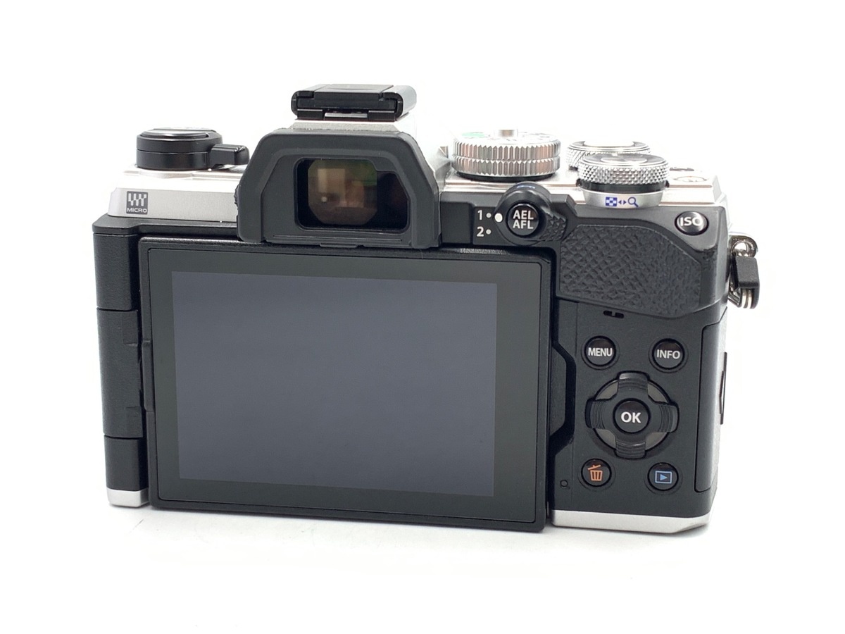 OM SYSTEM OM-5 ボディ シルバー