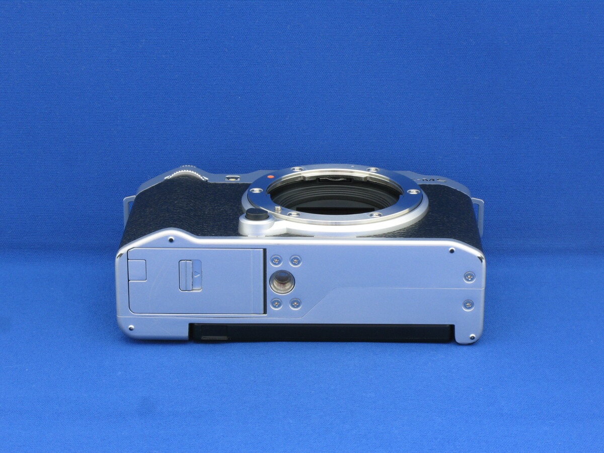 フジフイルム X-M5 ボディ シルバー