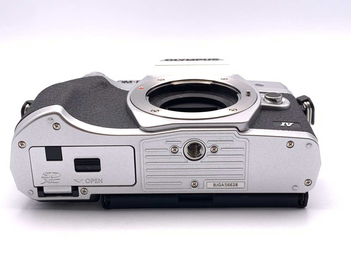 オリンパス OM-D E-M10 MarkIV ボディ シルバー
