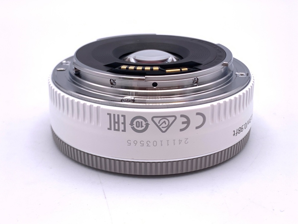 キヤノン EF 40mm F2.8 STM ホワイト