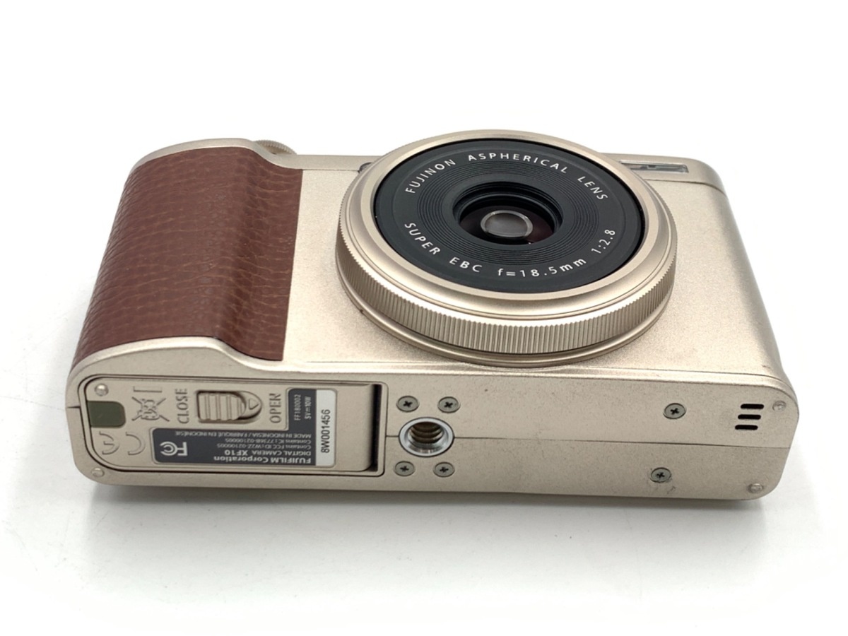 フジフイルム XF10 シャンパンゴールド