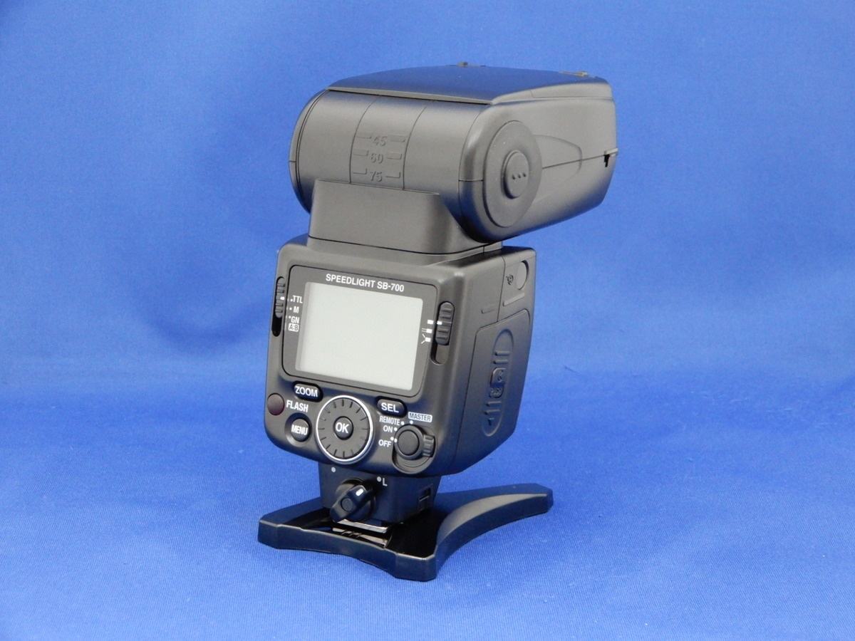 ニコン スピードライト SB-700