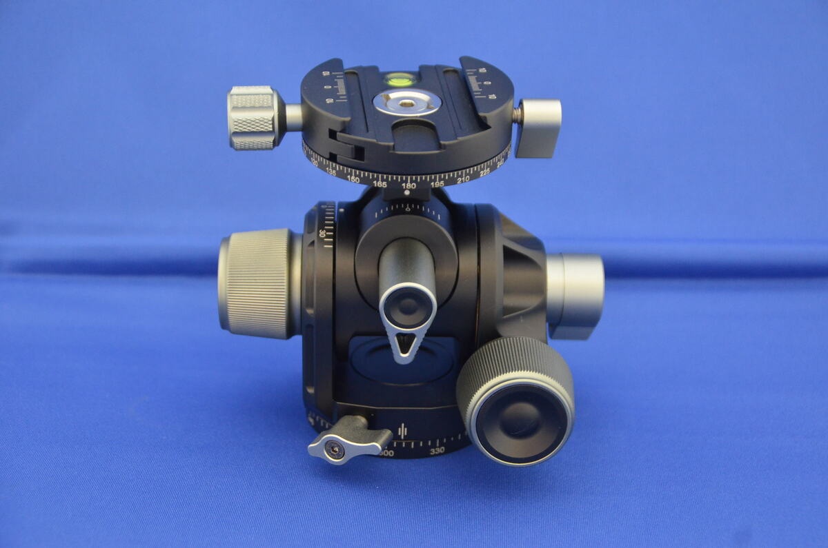 レオフォト G4+NP-60 ギア雲台