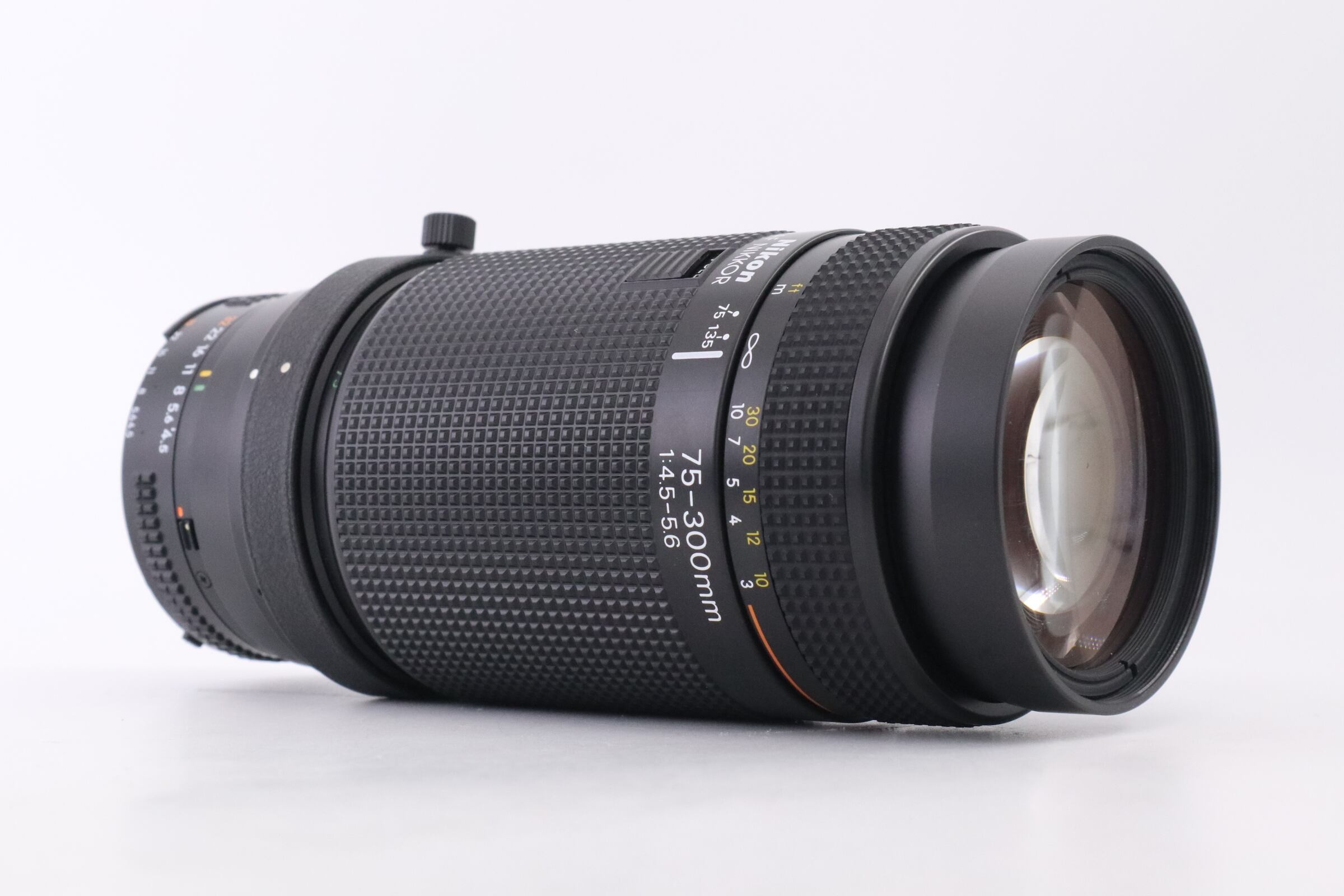 Nikon AF 75-300mm f4.5-5.6 f05506