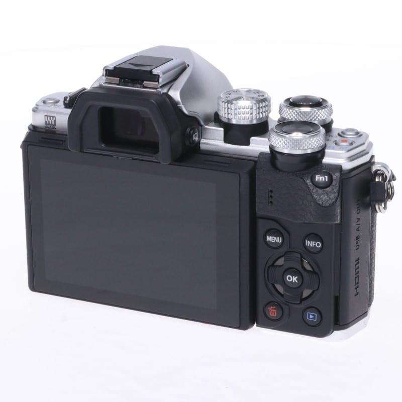 OM-D E-M10 MarkII ボディー シルバー