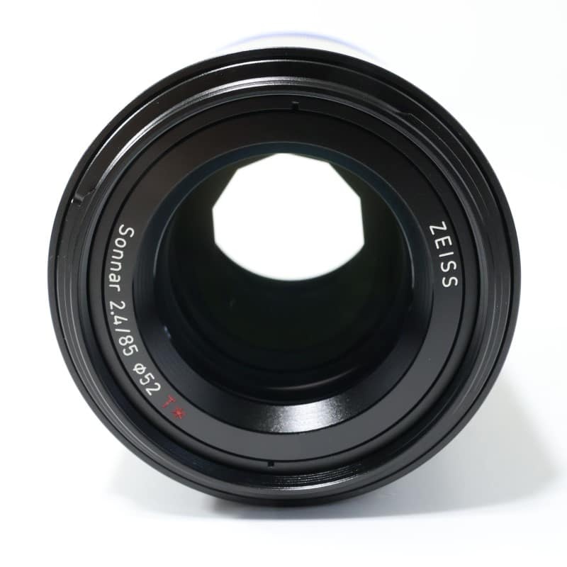 Loxia 2.4/85 E-mount