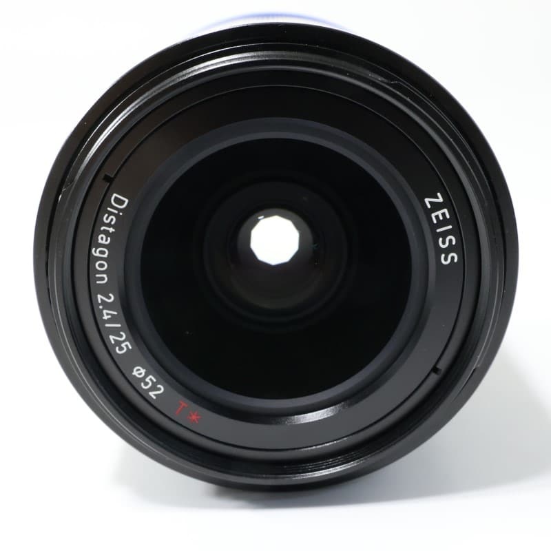 Loxia 2.4/25 E-mount