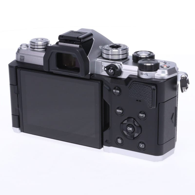 OM SYSTEM OM-3 ボディー シルバー