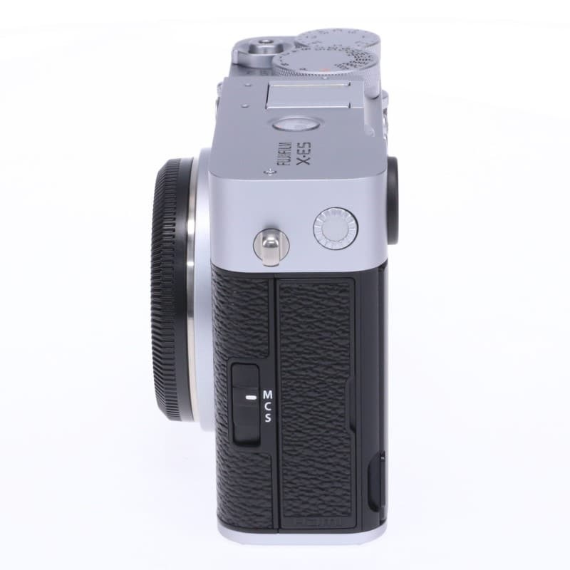 FUJIFILM X-E5?ボディ シルバー