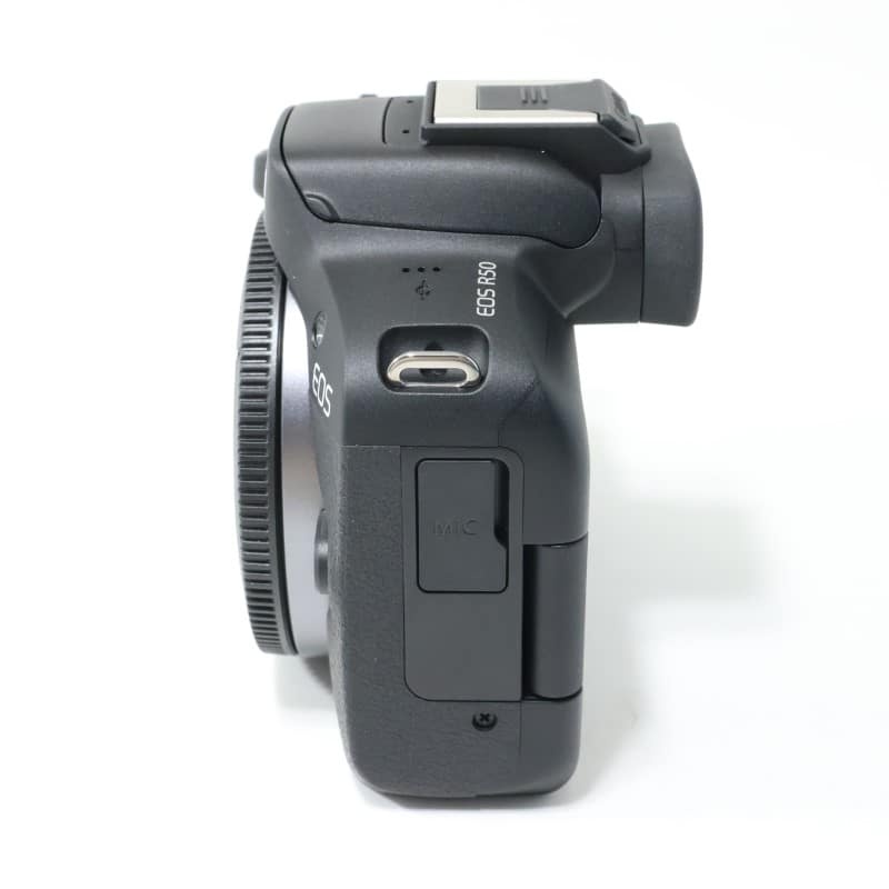 EOS R50 ボディー ブラック