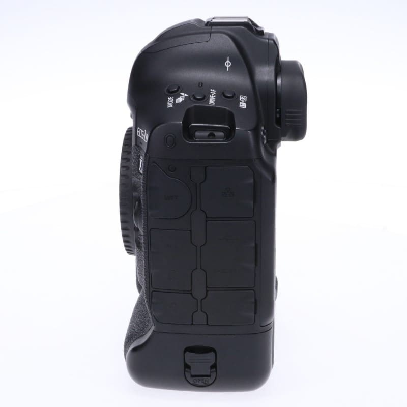 EOS-1D X Mark III ボディー