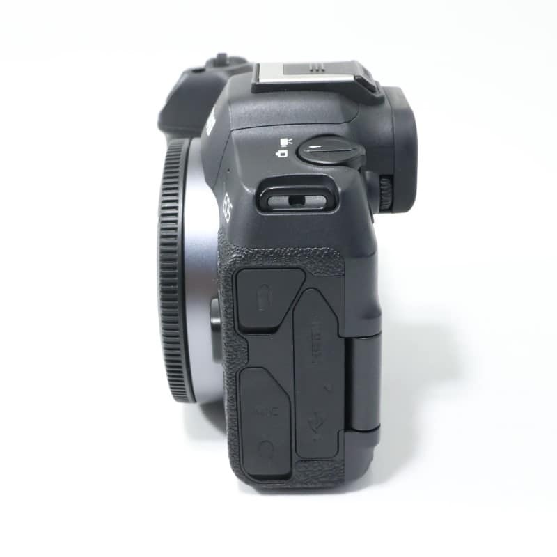 EOS R8 ボディー