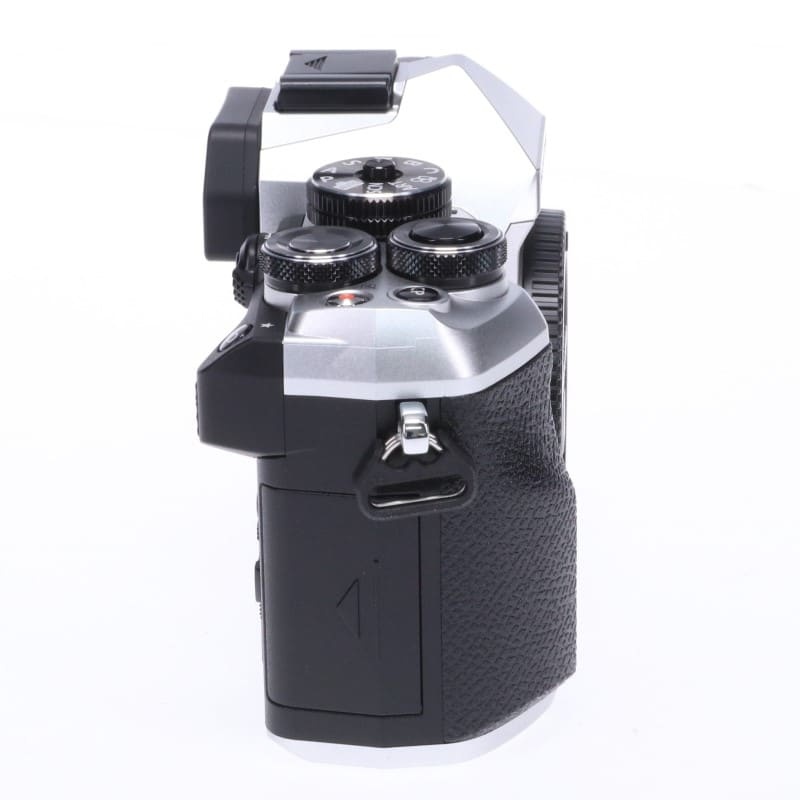 OM SYSTEM OM-5 Mark II ボディー シルバー