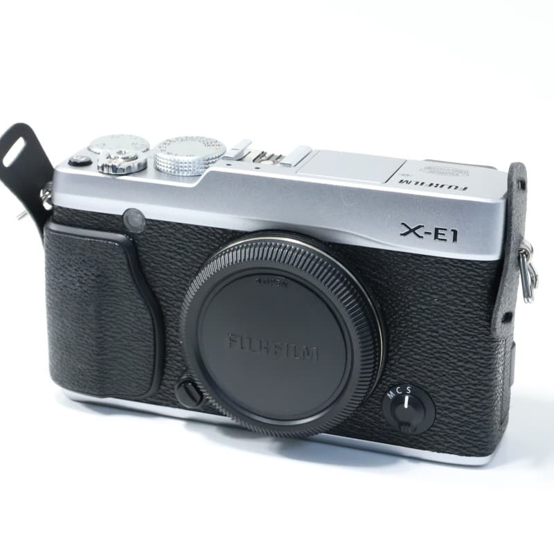 FUJIFILM X-E1 ボディ シルバー