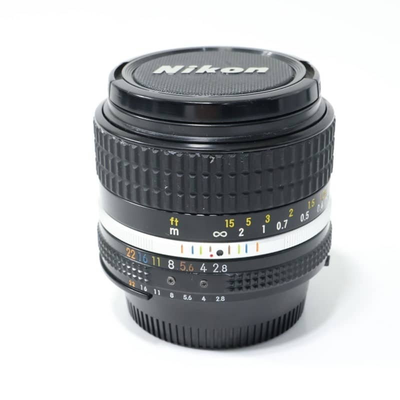 AI Nikkor 28mm f/2.8S