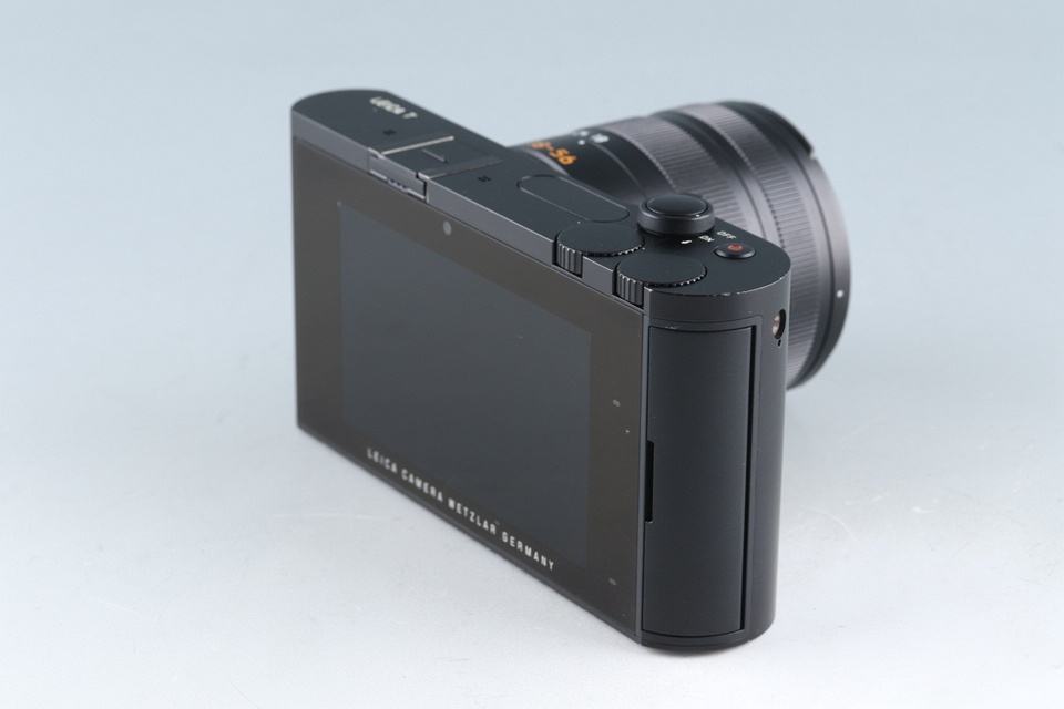 Leica T + Vario-Elmar-T 18-56mm F/3.5-5.6 Lens  #42911F3